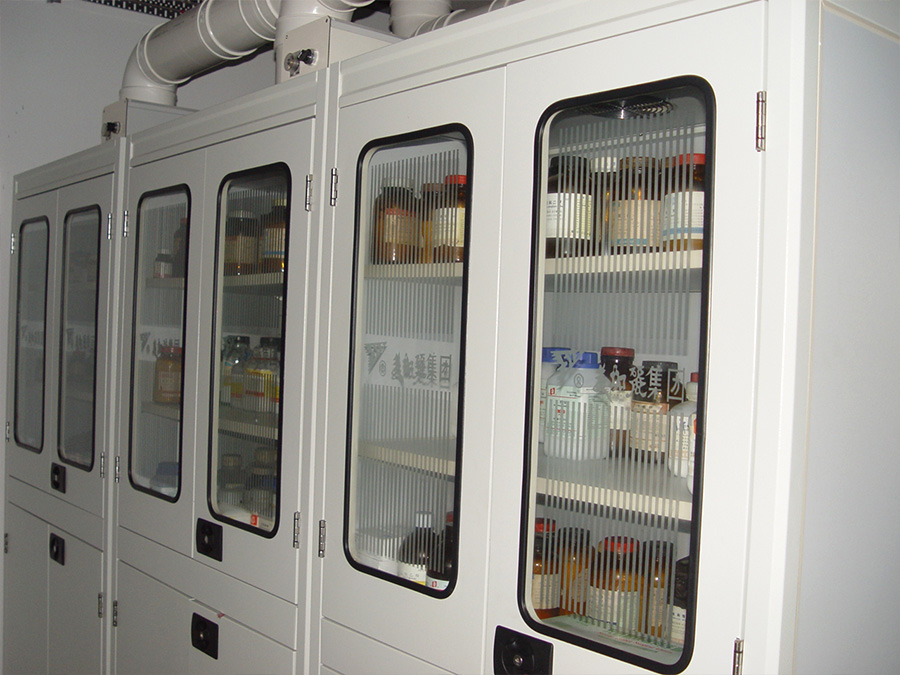 Drug reagent cabinet