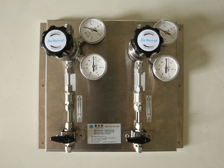 Primary pressure reducing valve